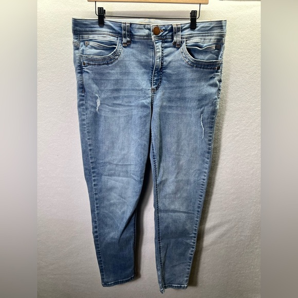 Democracy Ab Technology Distressed Jeggings Jeans Womens 16W Plus stretch 2128 - Picture 1 of 10